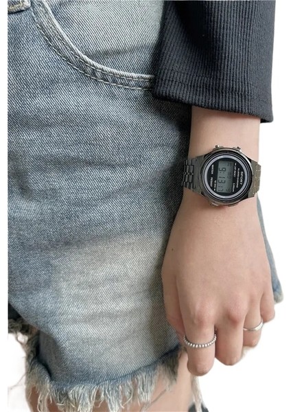 Siyah Vintage 2023 Çelik Bant LED Elektronik Saat Ultra Ince Altın ve Gümüş Soğuk Işık Izle F91W Moda Çok Fonksiyonlu Dijital Saat (Yurt Dışından) indirimleri