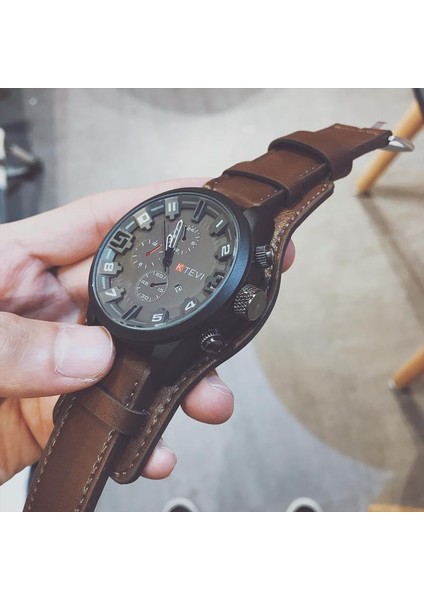 Stil 5 Işaretçi Yeni Popüler Moda Erkek Dış Ticaret Için Büyük Kadran, Orijinal Kuvars Saat, Trendy Askeri Saat Üreticisi Doğrudan Satış (Yurt Dışından)