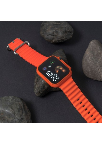 C Silikon Izle Büyük Ekran LED Dijital Saat Elektrolizle Durumda Okyanus Silikon Kayış Pp Izle Erkekler Kadınlar Için Su Geçirmez Unisex (Yurt Dışından)