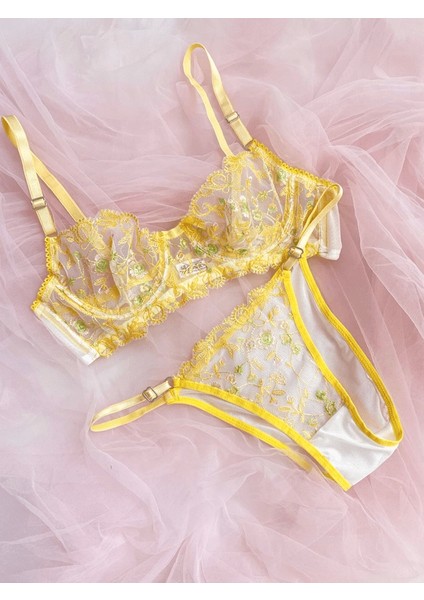 Çiçek Işlemeli Sütyen Takım