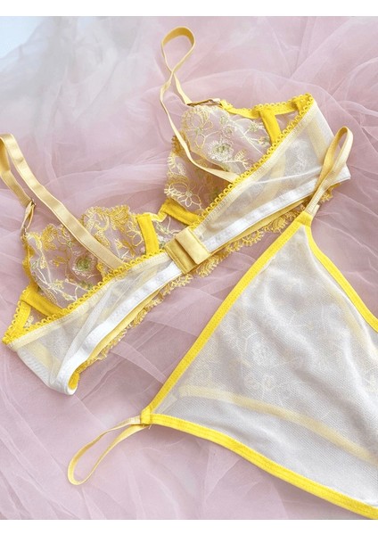 Çiçek Işlemeli Sütyen Takım fırsatları