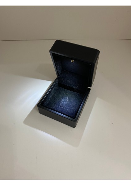 Led Işıklı Yüzük Kutusunda Ayarlanabilir Kalpli Yüzük Sevgililer Günü Hediye Paketi fırsatları