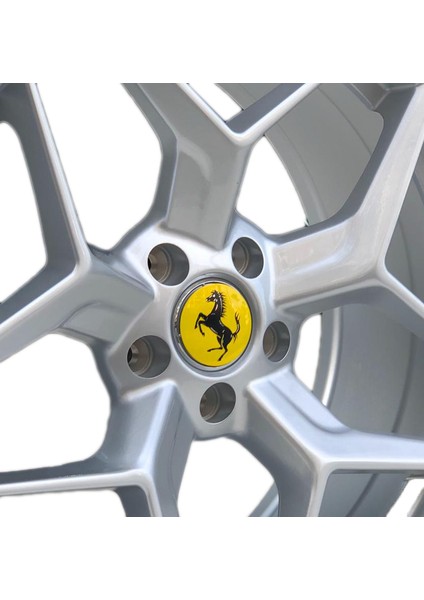 Oto Cirit Jant Göbek Arma Ferrari Sticker 4'lü Set