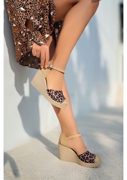 Dolgu Topuk Leopar Ayakkabı fiyatları