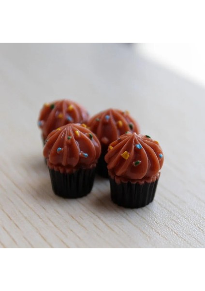 Cupcake E Tarzı Minyatür Dollhouse Cupcake Mini Kek Oyna Pretend Bebek Maması Mutfak Oyuncak Aksesuarları (Yurt Dışından)