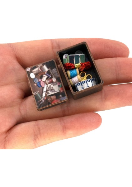 G Tarzı Dollhouse Minyatür Dikiş Kutusu Mini Konu Veya Cetvel Oyuncak OB11 Bjd Blyth Gsc Bebek Evi Aksesuarları Dekorasyon (Yurt Dışından) modelleri