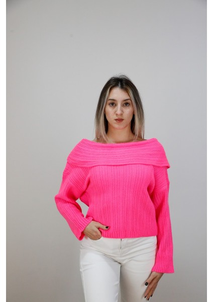 Kayık Yaka Örme Triko Kazak