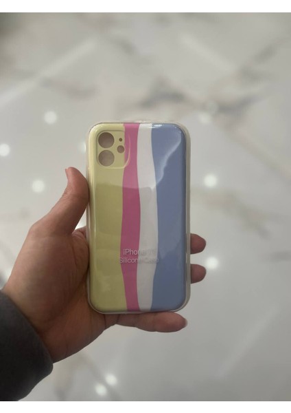 iPhone 11 Uyumlu Rainbow Renkli Şeritli Lansman Silikon Darbe Emici Telefon Kılıfı fiyatları