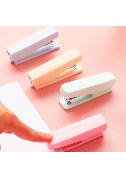 Pembe Tarzı 1 Takım Mini Zımba Zımba Kiti Taşınabilir Emek Tasarruflu No. 10 Zımba Ofis Öğrenci Kağıt Ciltleme Makinesi Zımba Kırtasiye (Yurt Dışından) fırsatları