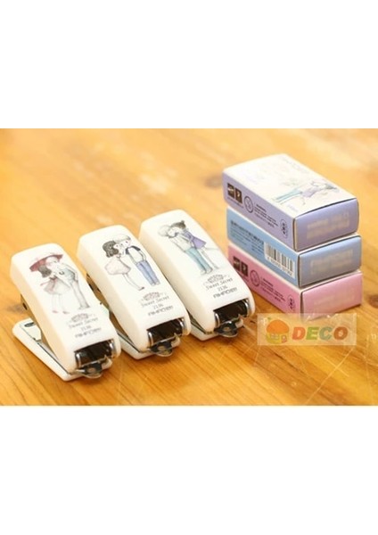 Rastgele 1 Takım Stili Bir Kutu ile 1 Takım Yeni Sevimli Zımba Zımba Li Zımba Seti Ofis Malzemeleri (Ss) (Yurt Dışından)