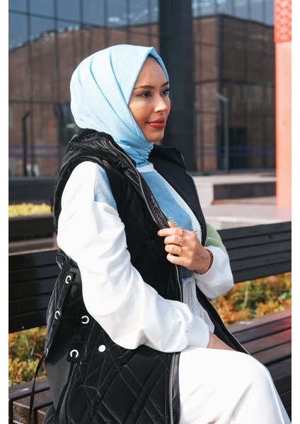 Kadın Yakası Kürklü Lastik Detaylı Kapitone Yelek MNL-025Y Siyah modelleri