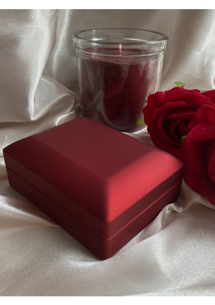 Yüksek Kalite Işıklı Kırmızı Kolye Kutusu fiyatları