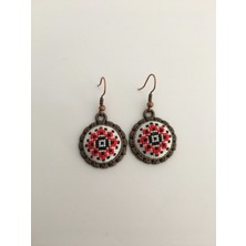 Tomars Motif Işlemeli Kanaviçe Küpe
