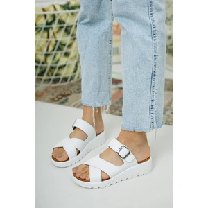 Freya Çapraz Toka Detaylı Casual Terlik