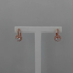 Zirkon Taşlı Pirinç Küpe Çiçekli Model - Rose