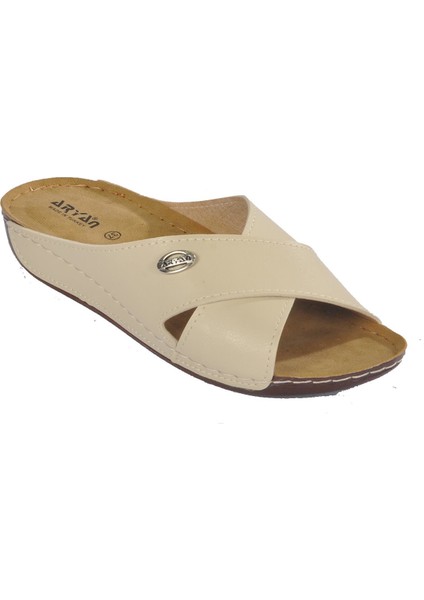 08-086 Bej Kadın Terlik