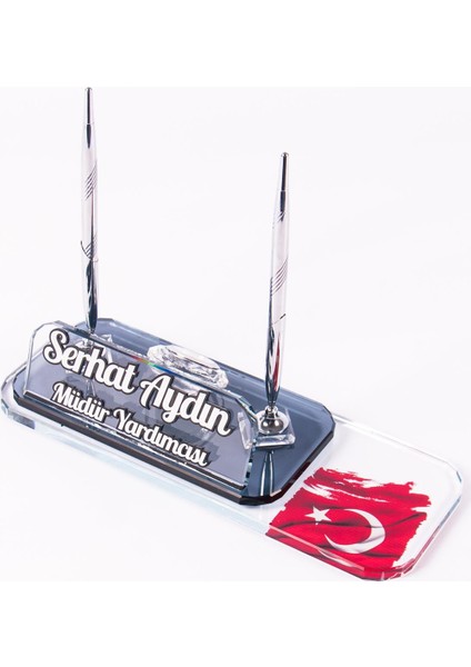 İsme Özel Türk Bayrağı Desenli Gümüş Kabartma Yazılı Ofis Masa İsimliği