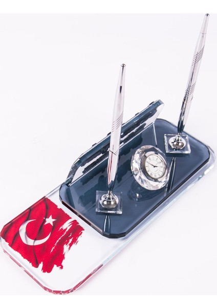 İsme Özel Türk Bayrağı Desenli Gümüş Kabartma Yazılı Ofis Masa İsimliği
