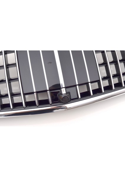 Mercedes E Serisi W213 Maybach Krom Ön Panjur 2016-2020 modelleri