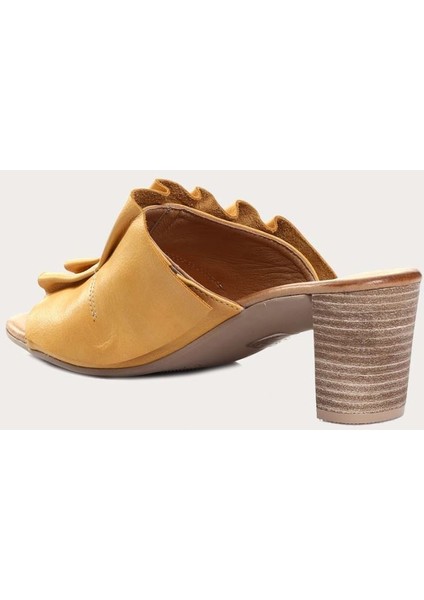 Sarı Deri Kadın Topuklu Terlik fırsatları