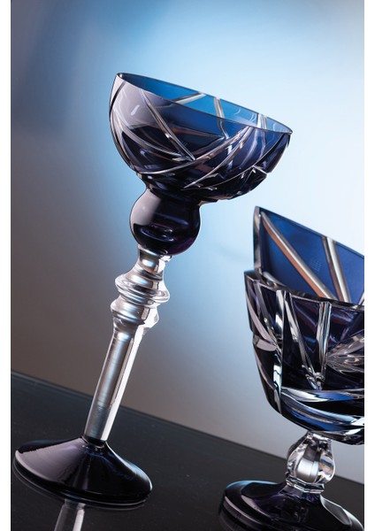 Üçgen Füme Mumluk