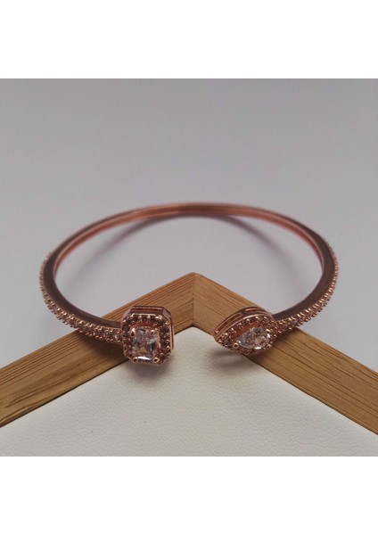 Zirkon Taşlı Kelepçe Pirinç Bileklik Rose Renk fiyatları