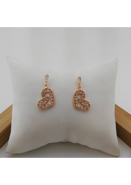 Zirkon Taşlı Kalpli Pirinç Küpe - Gold