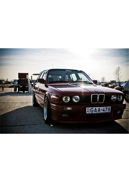 Kırmızı Bmw Kanvas Tablo