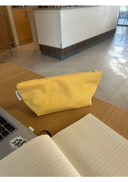 Soft Sarı Yıkanabilir Fermuarlı Tek Gözlü Bez Kalemlik Kalem Kutusu Cüzdan Makyaj Çantası