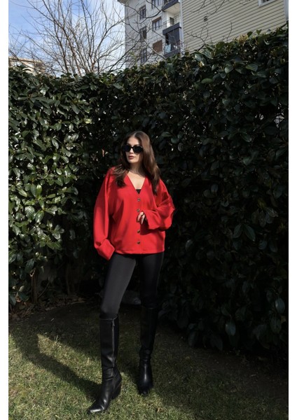 Kadın Kırmızı Scuba Kumaş, Silver Dügme Detaylı, Salaş Ceket Bluz fırsatları