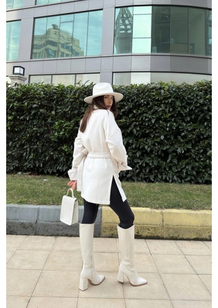 Kadın Ekru Kruvaze Yaka, Yandan Bağlama Detaylı, Yırtmaçlı Kaşe Ceket fiyatları