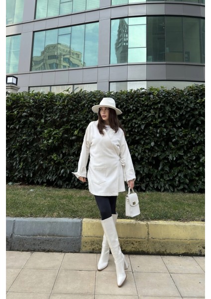 Kadın Ekru Kruvaze Yaka, Yandan Bağlama Detaylı, Yırtmaçlı Kaşe Ceket modelleri