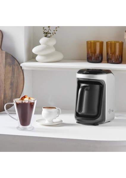 Hatır Hüps Közde Türk Kahvesi ve Sütlü Türk Kahvesi Makinesi Pearl White 5 Fincan Kapasiteli Bol Köpüklü