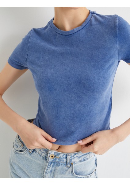 Crop Tişört Soluk Efektli Kısa Kollu Bisiklet Yaka Slim Fit Pamuklu