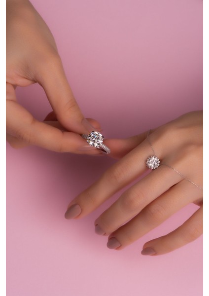 14 Ayar Sarı Altın Sertifikalı Premium Created Taşlı Tektaş Kolye fırsatları