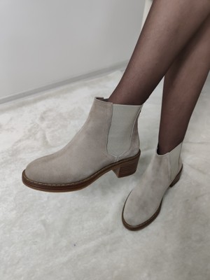 Çiğdem Kundura Helensi Gerçek Nubuk Deri Yanları Lastikli Kadın Kısa Bot(Enz B 16) - Vizon - 36