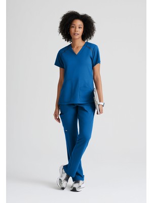 Barco Grey’s Anatomy Elevate 7188 - 7228 Kadın Scrubs Takımı – İthal, 6 Cepli, Premium ve Gün Boyu Konfors Sağlayan Doktor / Hemşire Forması