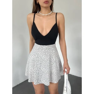 MST Clothing Beyaz Çiçekli Papatya Çiçek Desenli Mini Şort Etek