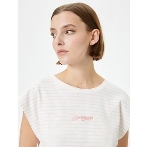 Crop Pijama Üstü Kısa Kollu Bisiklet Yaka Nakışlı Fitilli Viskon Karışımlı