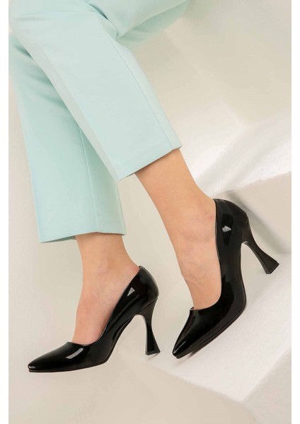 Sivri Burunlu Stiletto Ayakkabı SİYAH RUGAN modelleri