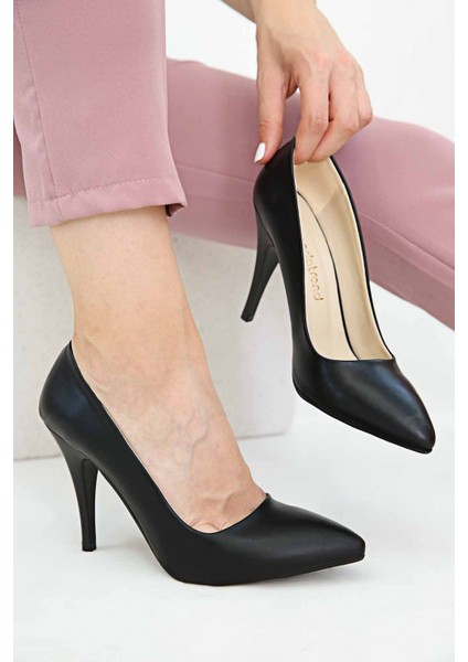 Kadın Sivri Burunlu Stiletto Siyah Cilt