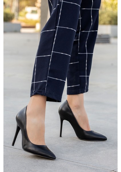 Kadın Stiletto Siyah Cilt