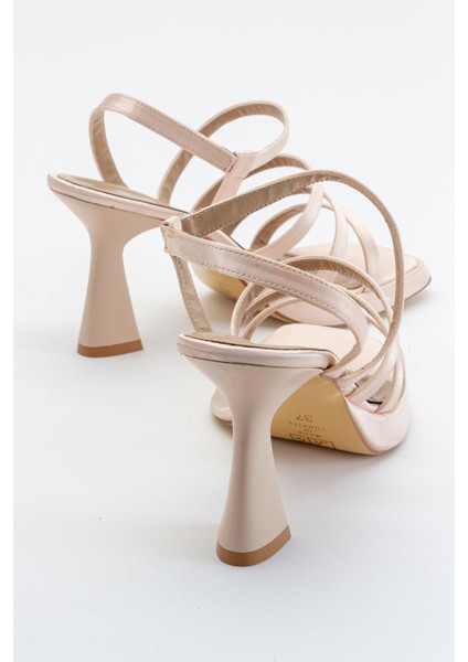 3 Biyeli Platformlu Kadın Topuklu Sandalet Ten Saten fırsatları