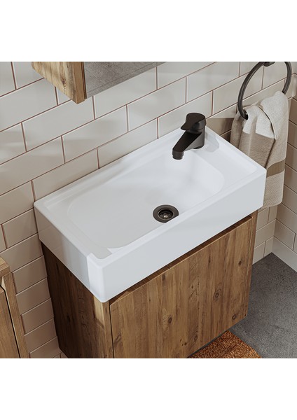 Ayaksız Tek Kapaklı Lavabolu 50 cm Banyo Dolabı ve Aynalı Üst Dolabı ve Boy Dolabı modelleri