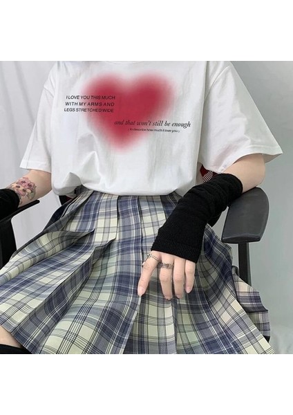 Aesthetic Heart Baskılı Beyaz Oversize T-Shirt fırsatları