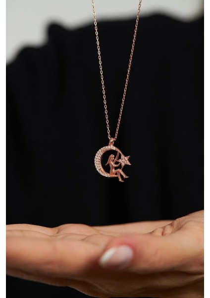 Zirkon Taşlı Rose Kız Figürlü Ay Yıldız Gümüş Kolye