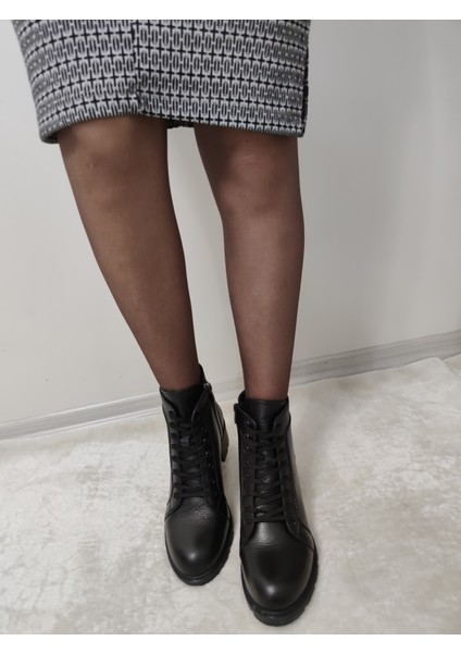 Eclips Deri Önden Bağlı Yanı Fermuarlı Kadın Kısa Bot(Voyager B6) - Siyah - 39 fiyatları