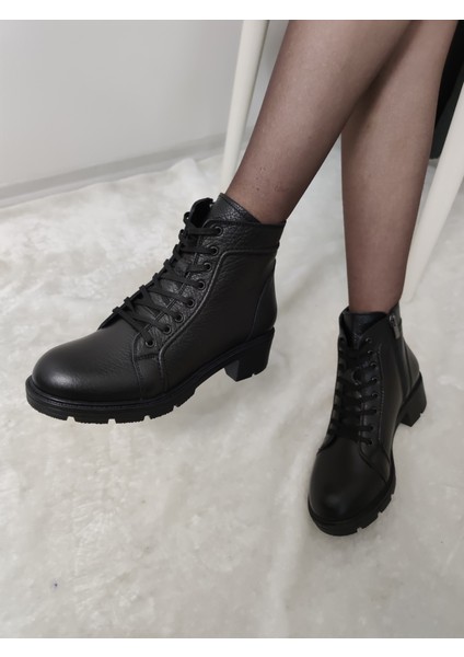 Eclips Deri Önden Bağlı Yanı Fermuarlı Kadın Kısa Bot(Voyager B6) - Siyah - 39 indirimleri