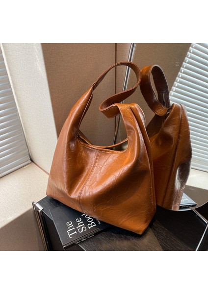 Basit Doku Yabancı Stil Moda Tote Çanta 2024 Yeni Sonbahar ve Kış Bayanlar Kore Büyük Kapasiteli Doku Omuz Çantası (Yurt Dışından) fiyatları