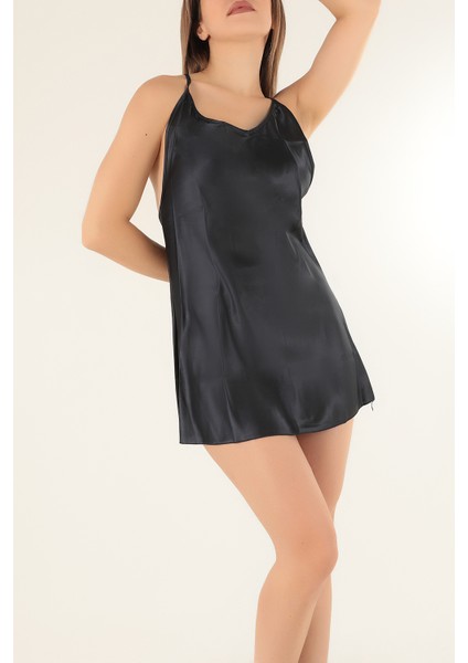 Sırt Askılı Dekolteli Mini Saten Gecelik modelleri